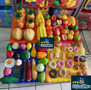 FRUTAS VERDURAS Y PAN COMIDITA DE JUGUETE CON 12 PIEZAS FRUTAS VERDURAS Y PAN COMIDITA DE JUGUETE CON 12 PIEZAS